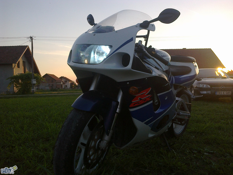 Suzuki GSX-R 750 Srad