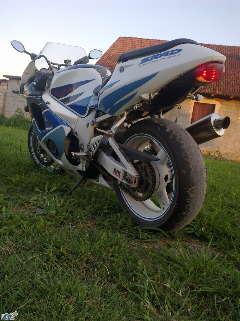 Suzuki GSX-R 750 Srad