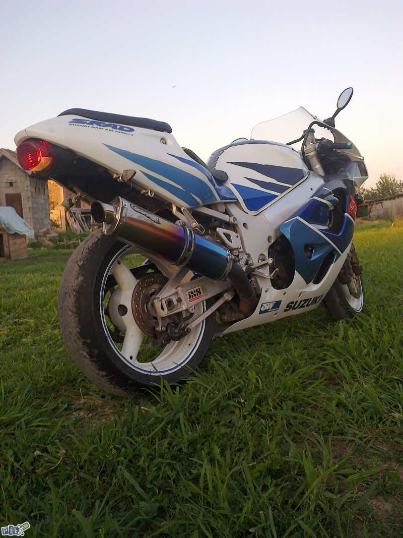 Suzuki GSX-R 750 Srad