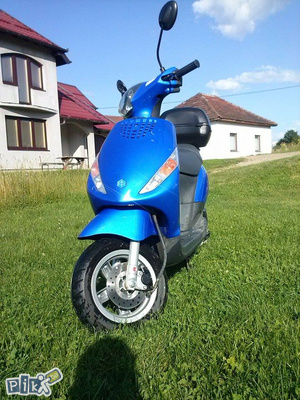 Skuter PIAGGIO Zip 50ccm - Vozila - Motocikli - Kiseljak - OLX.ba