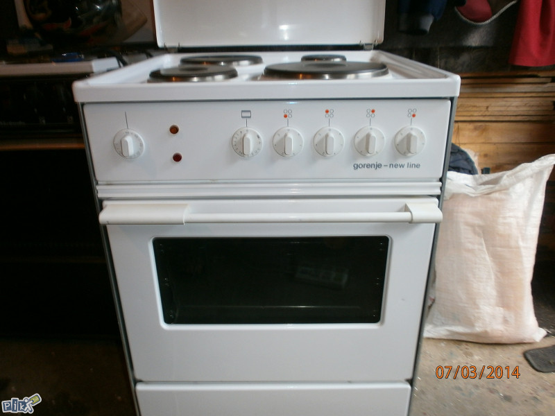 Električna peć GORENJE NEWLINE Tehnika Električni šporeti Zenica