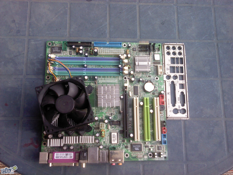 Maticna ploca MS-7091 + procesor 3.0ghz HT