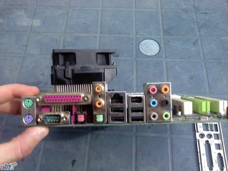 Maticna ploca MS-7091 + procesor 3.0ghz HT