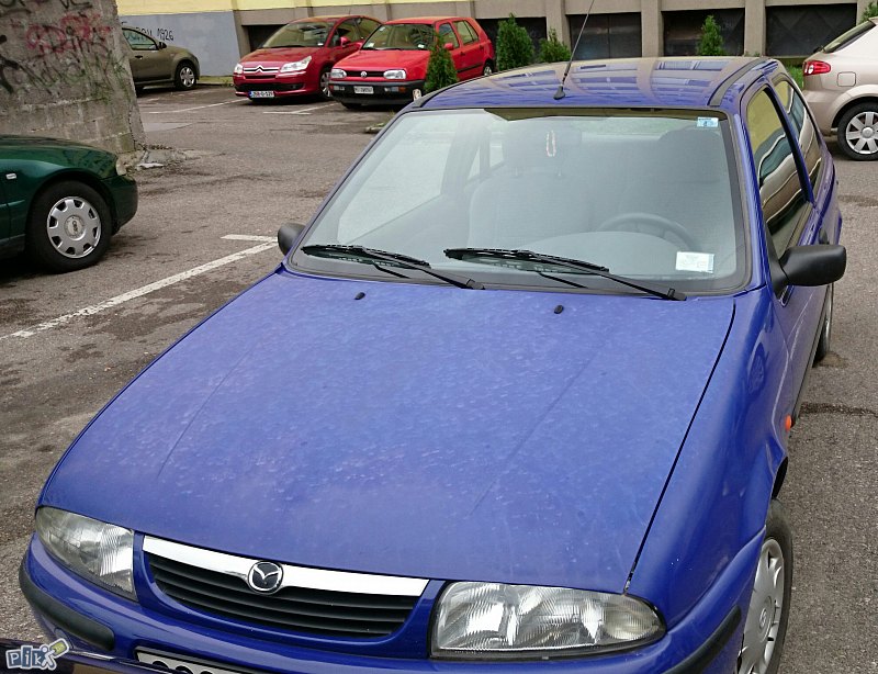 Mazda 123