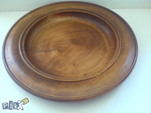 Stari okrugli drveni tanjir, unikat prečnik 31cm