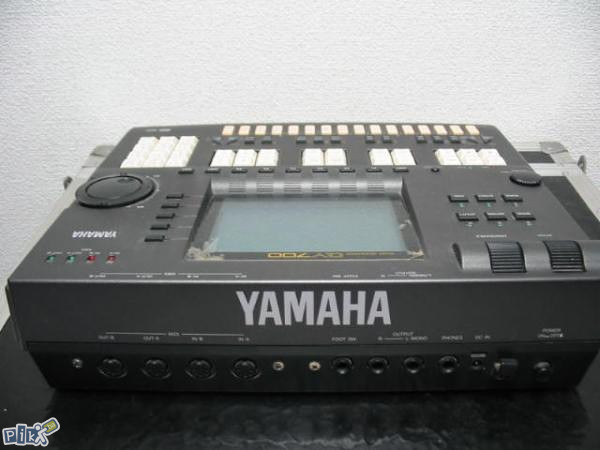 YAMAHA MUSIC SEQUENCER QY700 - Ostalo - OLX.ba