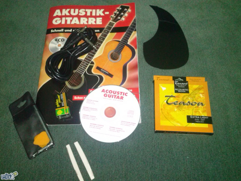 Gitara AXMAN poluelektricna