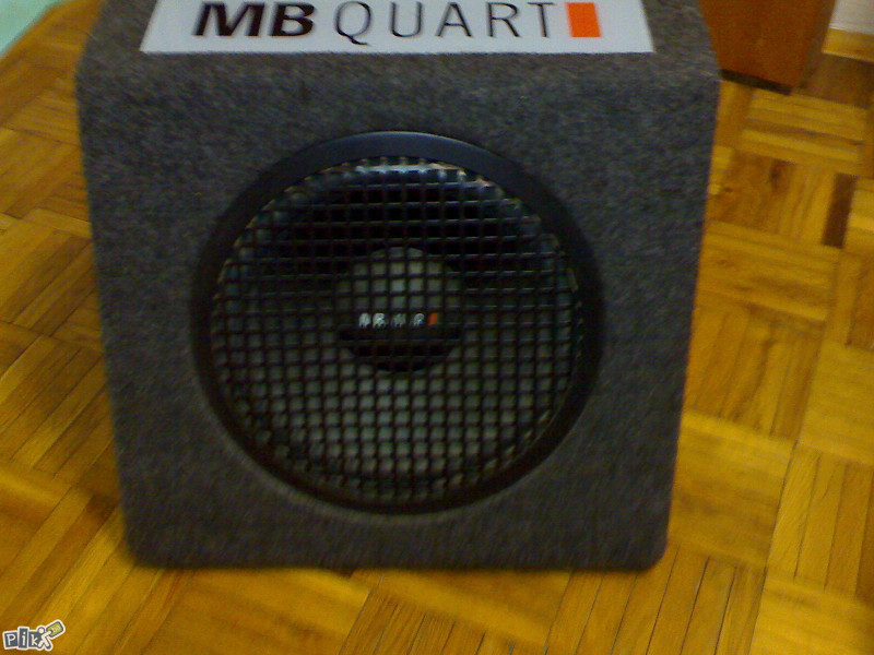 Pojacalo CRUNCH USA i Woofer MB Quart, 150W RMS