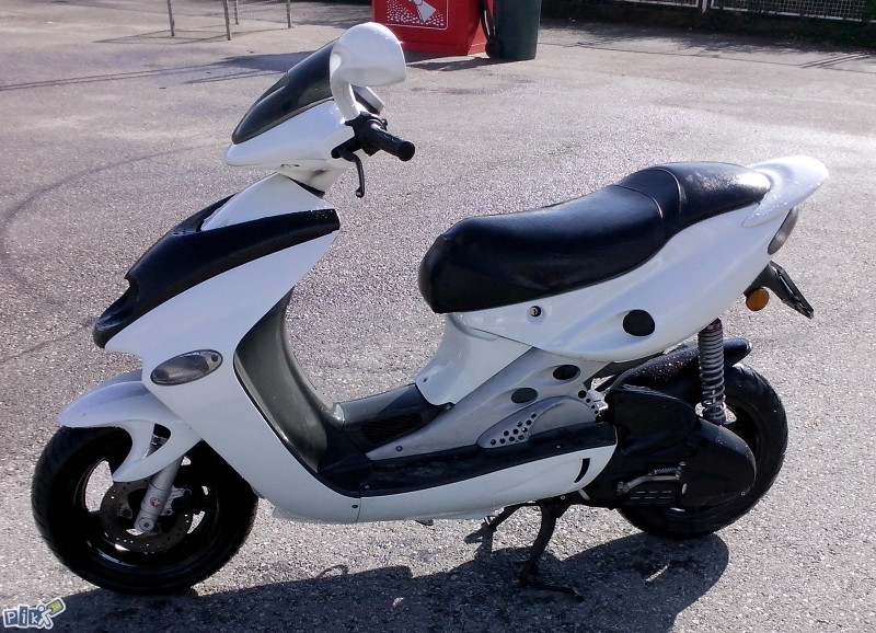 Skuter Malaguti F15 (yamaha, mbk, ovetto, minarelli, aerox, runner