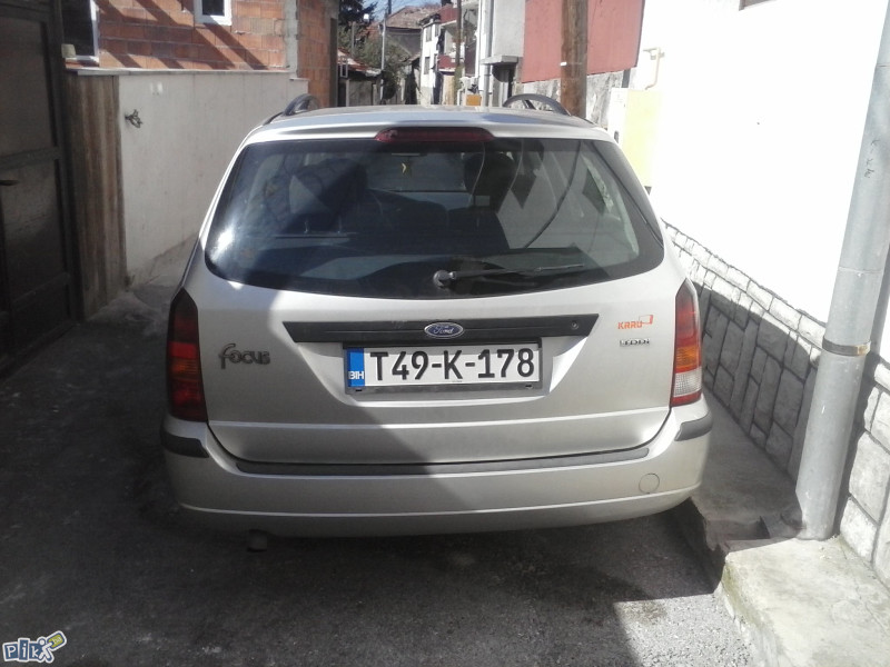 FORD FOKUS