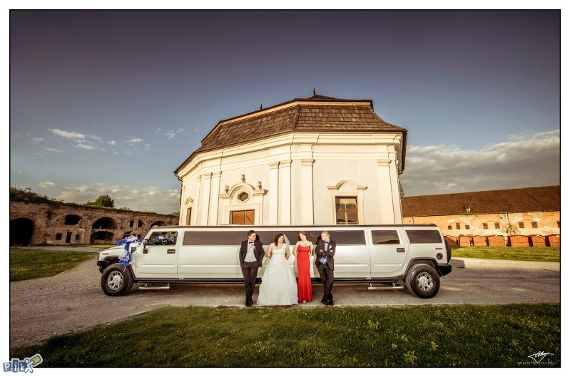 Hummer H2 11 metara. vrhunskog luxuza