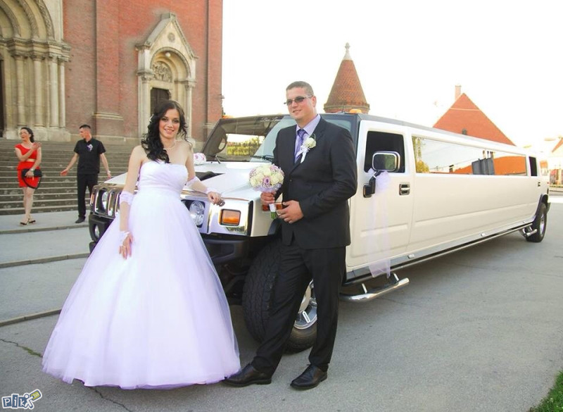 Hummer H2 11 metara. vrhunskog luxuza