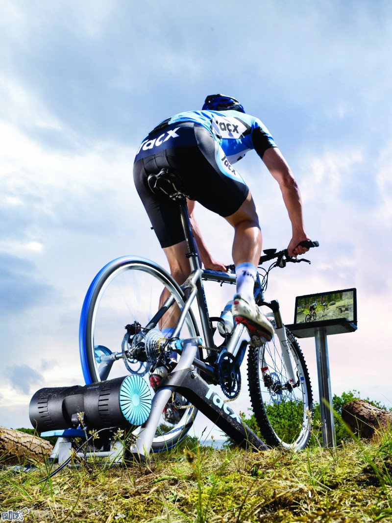Trenazer za bicikl Tacx I-GENIUS MultiPlayer T2000