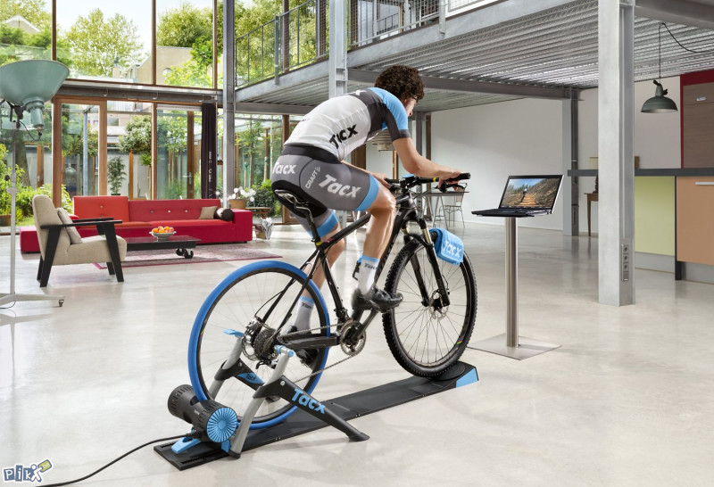 Trenazer za bicikl Tacx I-GENIUS MultiPlayer T2000