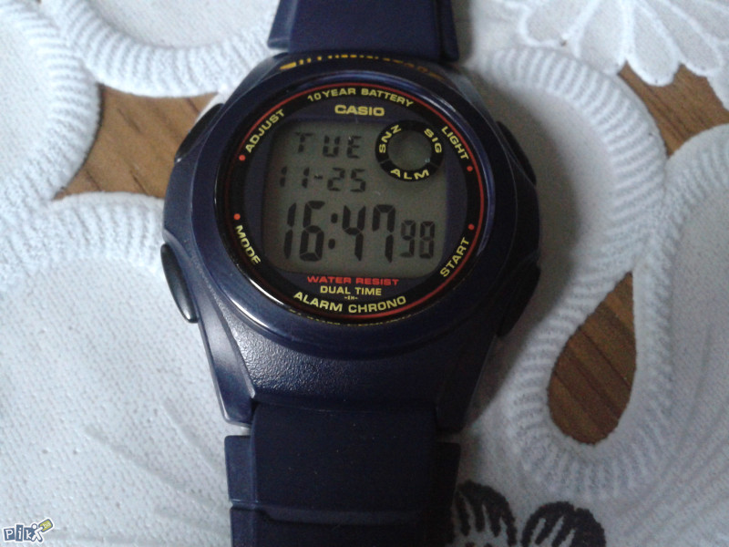 SAT CASIO F 200 DUAL TIME ILLUMINATOR Ru ni Satovi OLX.ba