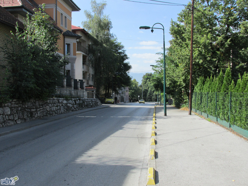 KUĆA - VIŠNJIK SARAJEVO