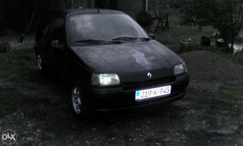 Renault Clio Mk1 1.8i 79kw Baccara (bmw,opel golf 1 2 3