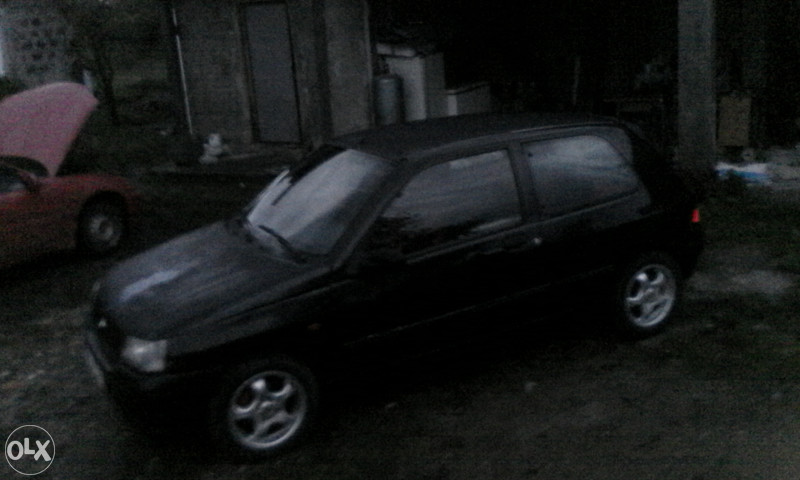 Renault Clio Mk1 1.8i 79kw Baccara (bmw,opel golf 1 2 3