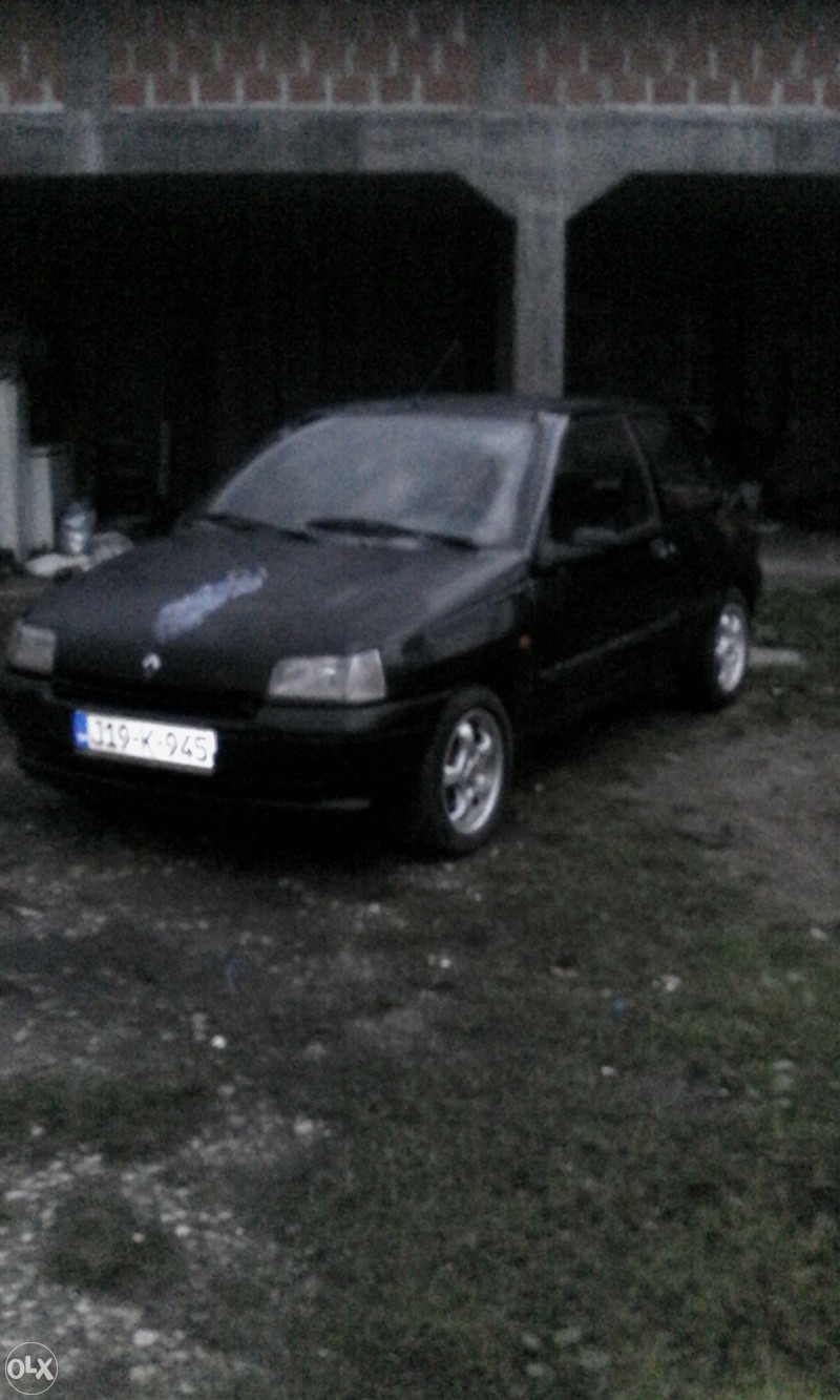 Renault Clio Mk1 1.8i 79kw Baccara (bmw,opel golf 1 2 3