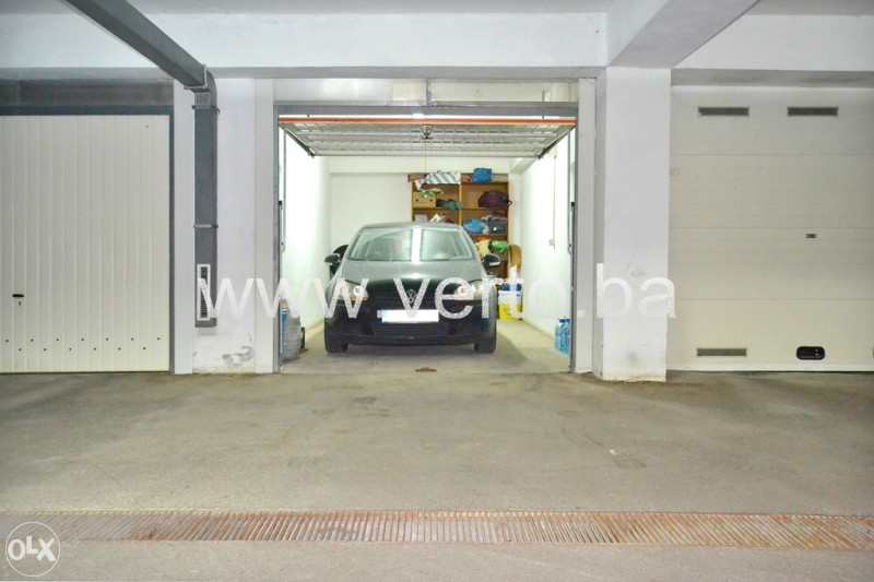 Garaža 19,80 m2, u objektu "Bingo" , Sjenjak, Tuzla