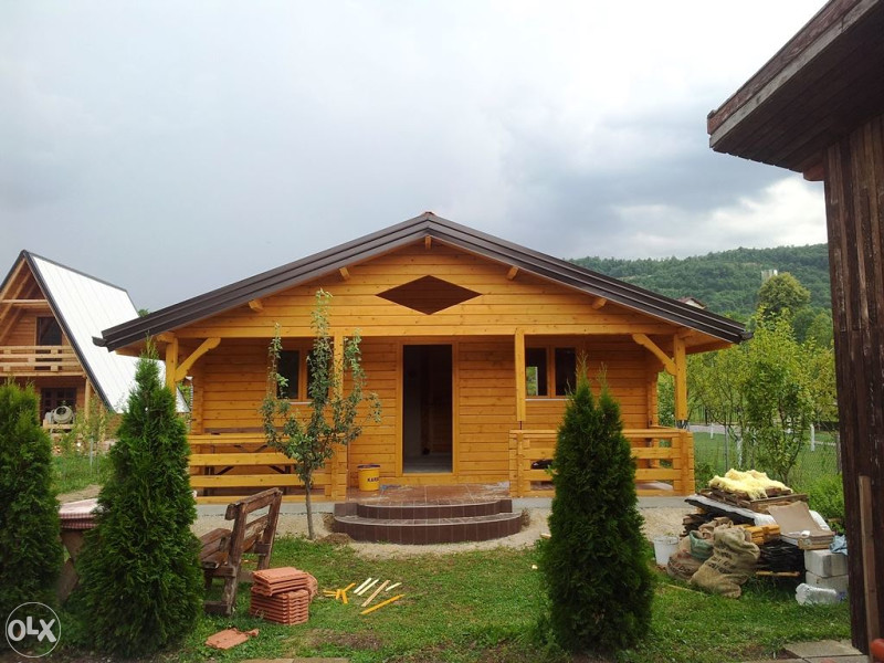 BAŠTANSKA KUĆA(MONTAŽNE VIKENDICE ADLES DOO)